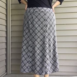 Long black and white plaid skirt